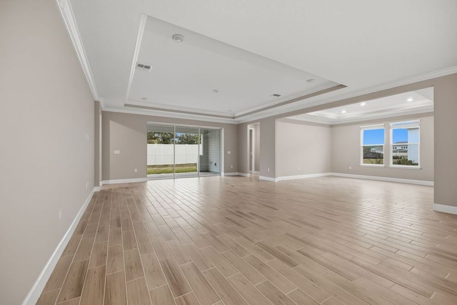 Spacious, unfurnished interior of a new home in Headwaters at Lofton Creek, Yulee (Image 19).