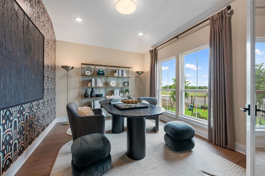 Representative images and renderings are for illustrative purposes. Actual structural options and design finishes of home may vary.