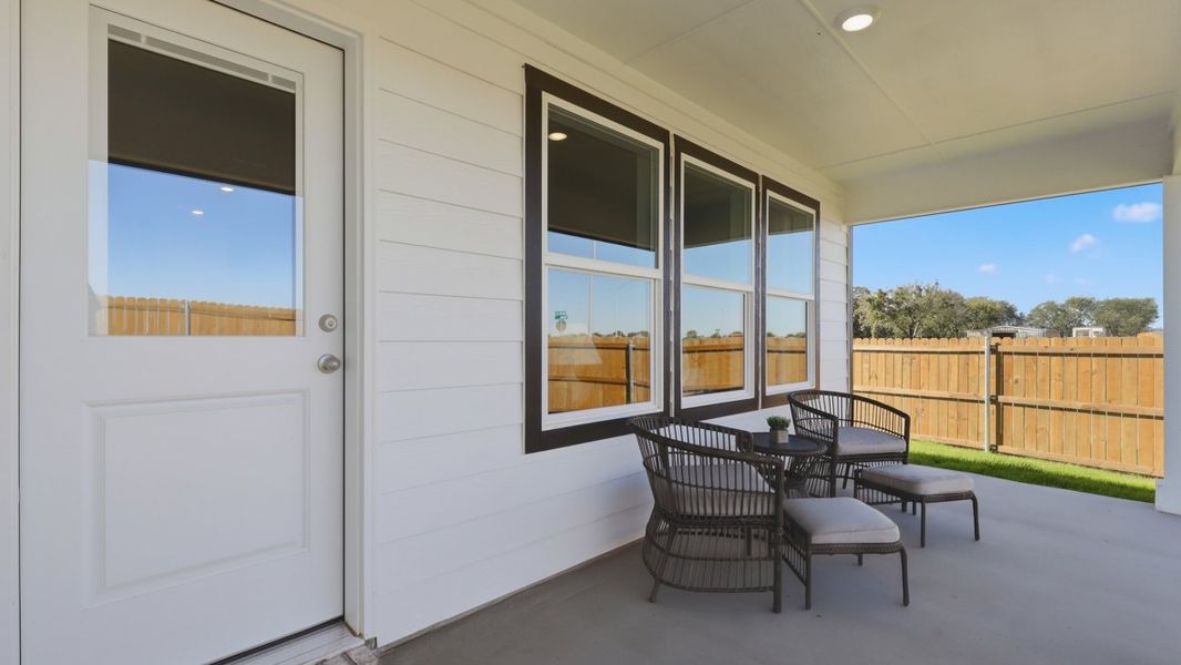 Representative exterior details of a home built from the Plan by D.R. Horton in Bella Vista, Granbury (Image 2).