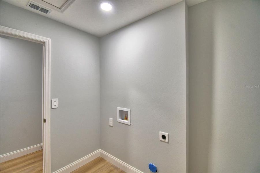 Spacious, unfurnished interior of a new home in , Bartow (Image 45).