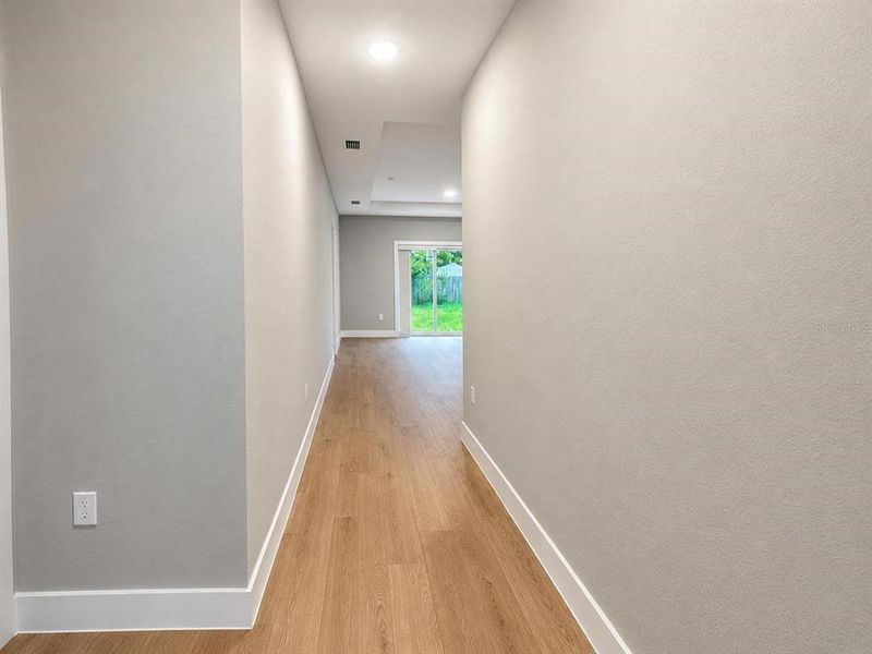 Spacious, unfurnished interior of a new home in , Spring Hill (Image 24).