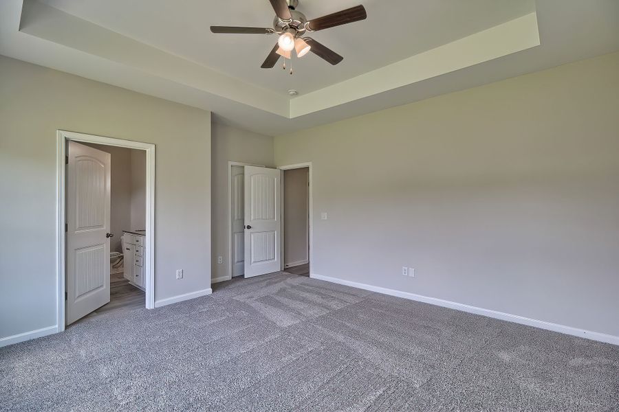 Representative unfurnished interior of a home built from the Sabel II by Great Southern Homes in Cottages at Roofs Pond, West Columbia (Image 44).