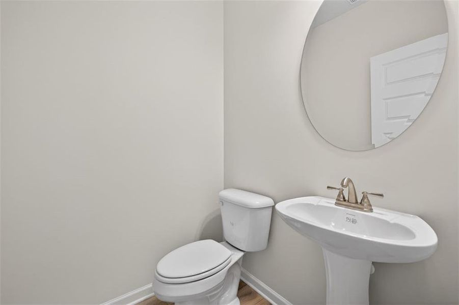 Furnished interior view inside a new home in Franklin Manor, Lawrenceville (Image 7).