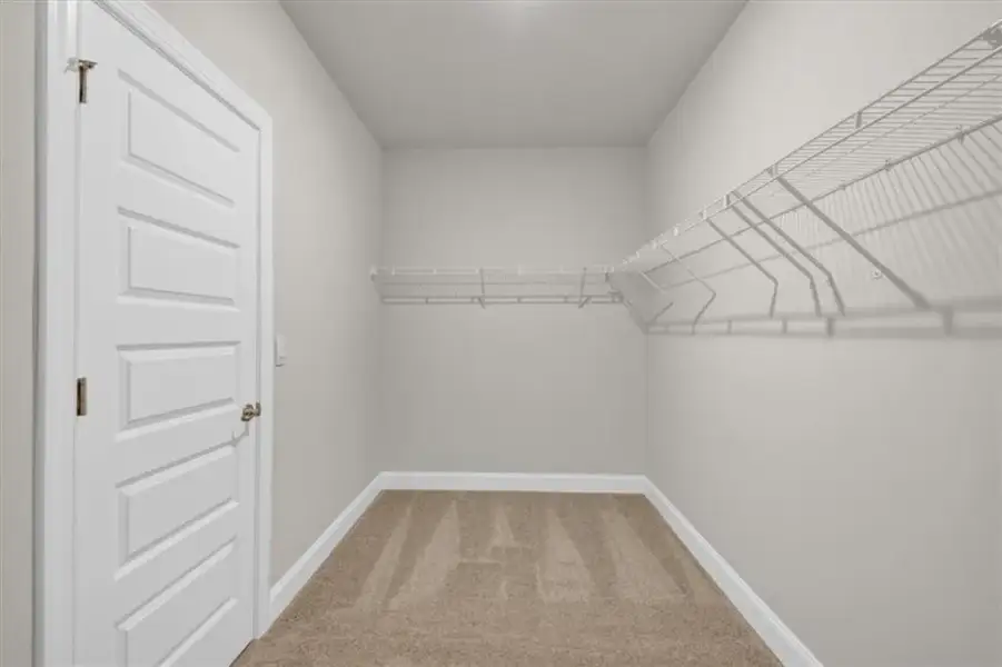 Spacious, unfurnished interior of a new home in Tuscany Hills, Douglasville (Image 44).
