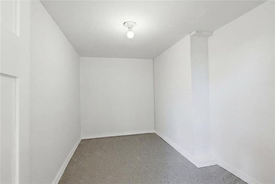 Spacious, unfurnished interior of a new home in , Clermont (Image 47).