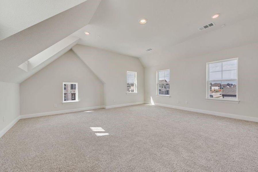 Spacious, unfurnished interior of a new home in Cedar Ridge Estates, Grand Prairie (Image 34). Spacious, unfurnished interior of a new home in Cedar Ridge Estates, Grand Prairie (Image 34).