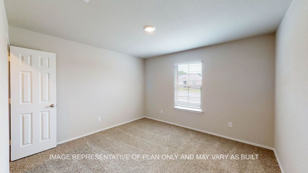 Representative unfurnished interior of a home built from the Elgin by D.R. Horton in Reynolds Crossing, Killeen (Image 21).