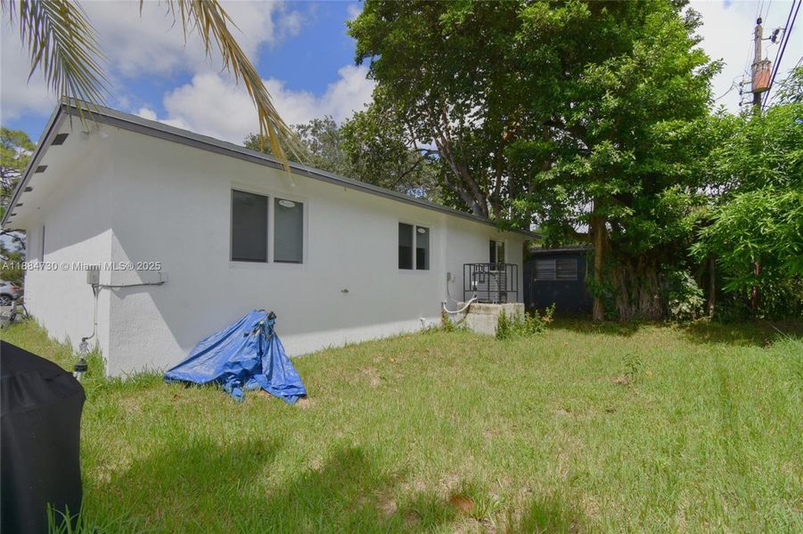 Image 27 of a home in . Image 27 of a home in .