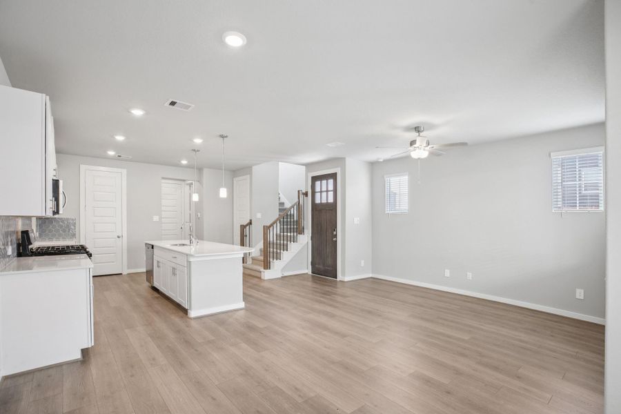 Spacious, unfurnished interior of a new home in Spring Brook Village - City Series, Houston (Image 22).