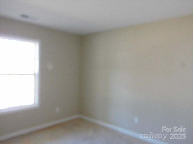 Image 13 of a home in .