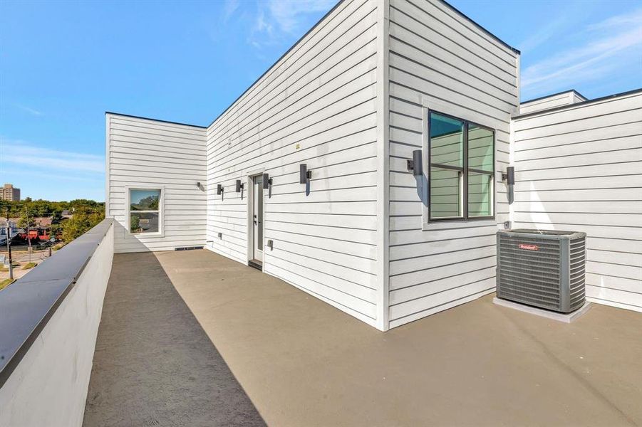 Expansive Rooftop Deck!