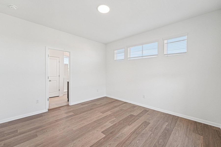 Spacious, unfurnished interior of a new home in Porter Country, Buda (Image 25). Spacious, unfurnished interior of a new home in Porter Country, Buda (Image 25).