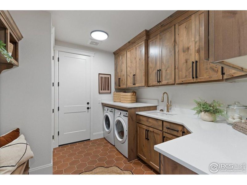 Furnished interior view inside a new home in , Berthoud (Image 26).