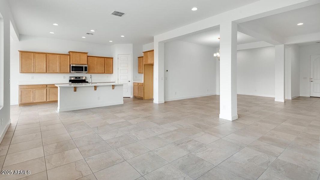 hj-az-phx-allen-ranches-expedition-adela hj-az-phx-allen-ranches-expedition-adela