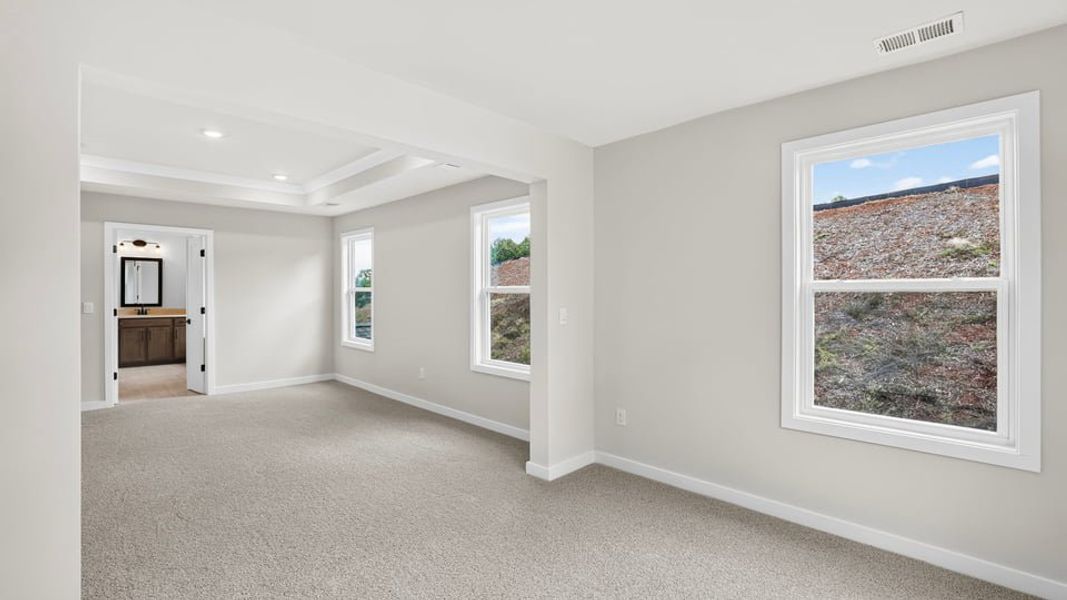 Spacious, unfurnished interior of a new home in Sunset Summits, Spartanburg (Image 35). Spacious, unfurnished interior of a new home in Sunset Summits, Spartanburg (Image 35).