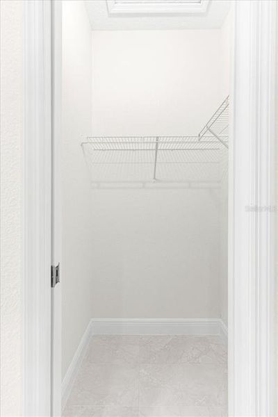 Spacious, unfurnished interior of a new home in , Dunnellon (Image 49).