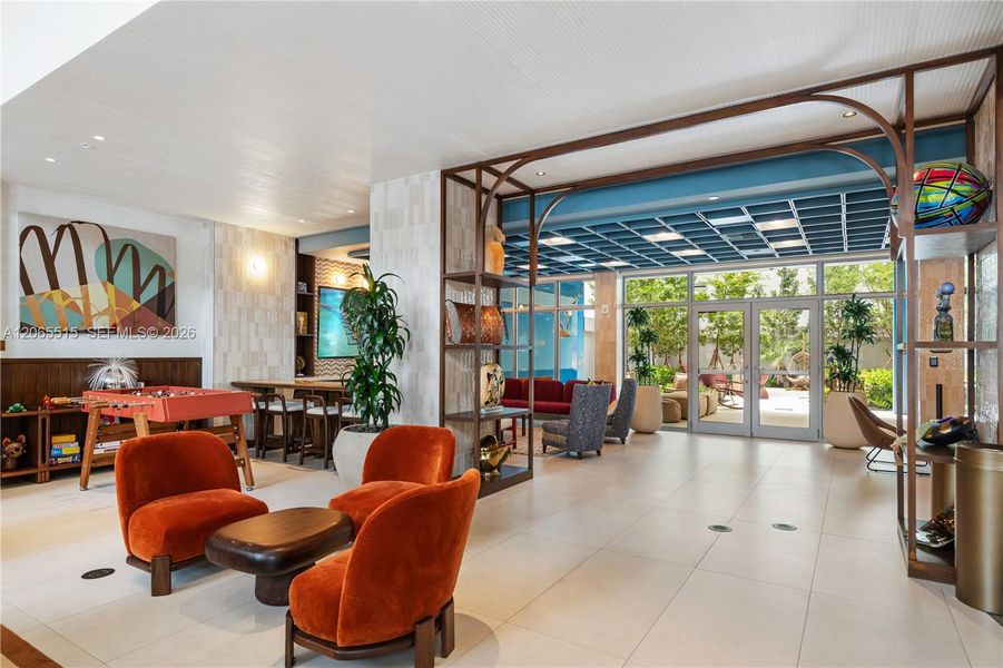 Community amenities in , Miami (Image 38).