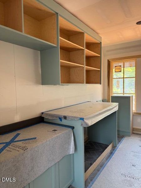 1500 Scales St Laundry and Cabinets