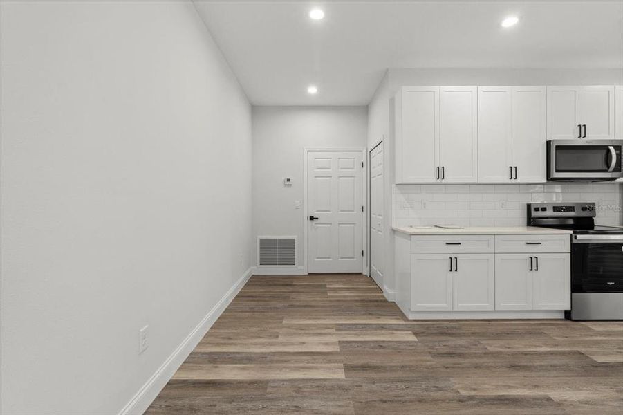 Furnished interior view inside a new home in , Citrus Springs (Image 11).