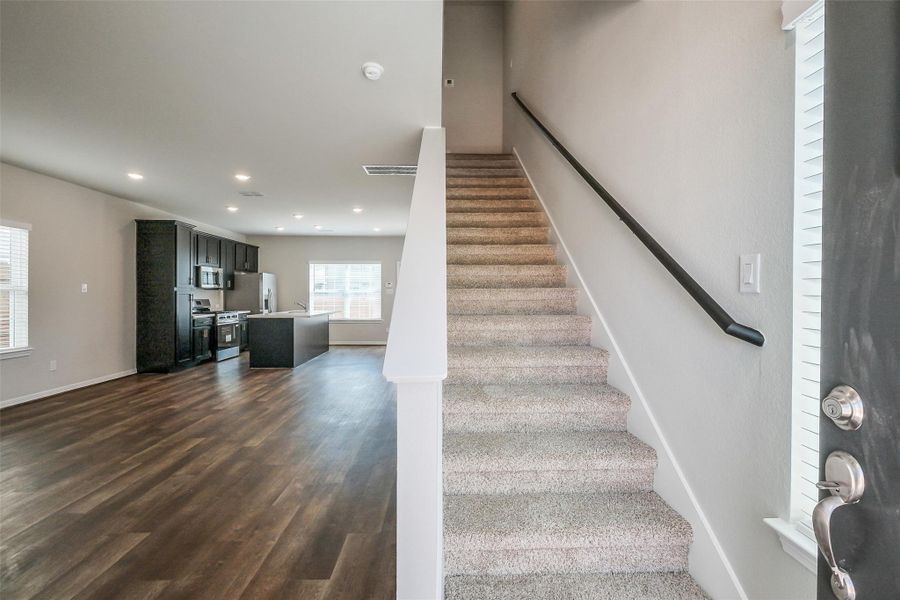 Spacious, unfurnished interior of a new home in , Houston (Image 18).