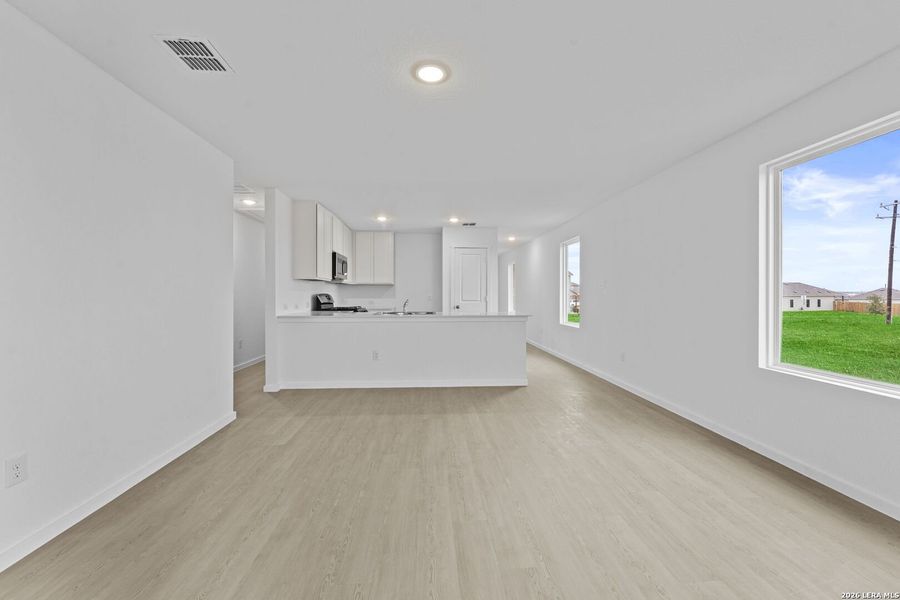 Spacious, unfurnished interior of a new home in Randolph Crossing, Converse (Image 15).