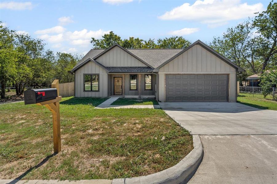 Front exterior of a new home in , Mineral Wells, TX, highlighting curb appeal (Image 18).