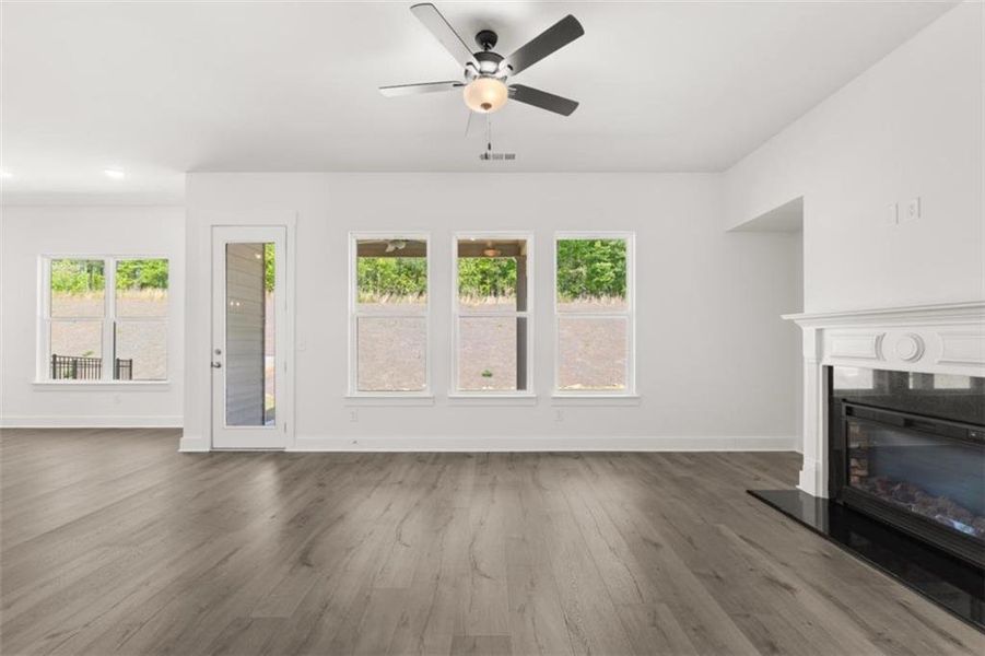 Spacious, unfurnished interior of a new home in Traditions of Braselton, Jefferson (Image 29).