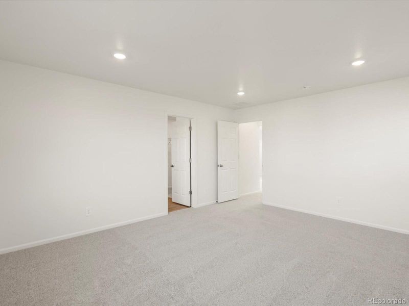 Spacious, unfurnished interior of a new home in Westgate, Greeley (Image 28).