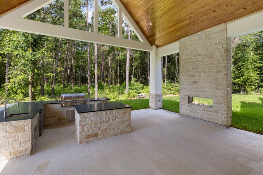 Exterior details and patio area of a home in , Montgomery (Image 4).