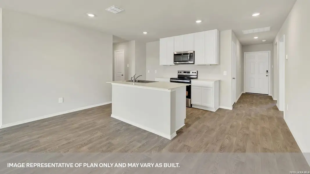 Furnished interior view inside a new home in , Luling (Image 11).