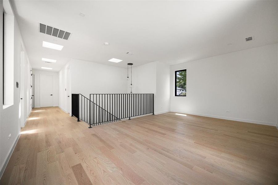 Spacious, unfurnished interior of a new home in , Dallas (Image 16). Spacious, unfurnished interior of a new home in , Dallas (Image 16).