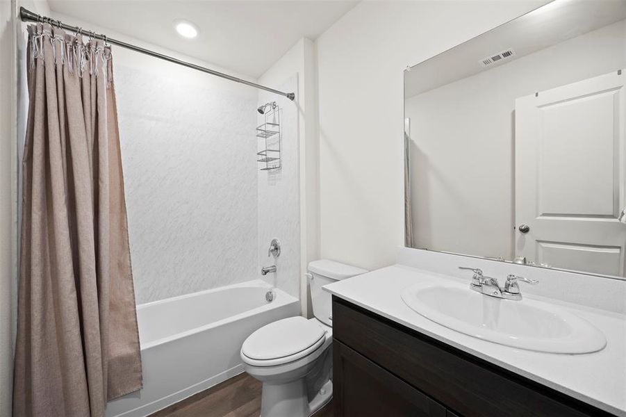 Front between 1st BR & Office