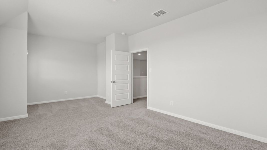 Spacious, unfurnished interior of a new home in Hunters Ranch, San Antonio (Image 23). Spacious, unfurnished interior of a new home in Hunters Ranch, San Antonio (Image 23).
