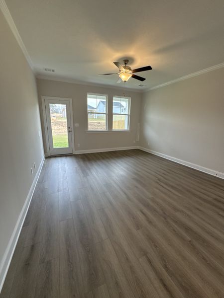 Spacious, unfurnished interior of a new home in Windsor, North Augusta (Image 11).