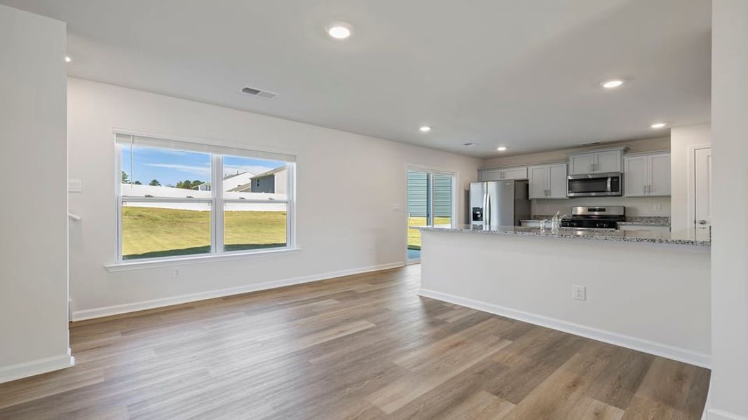 Spacious, unfurnished interior of a new home in Varner Station, Woodruff (Image 18).