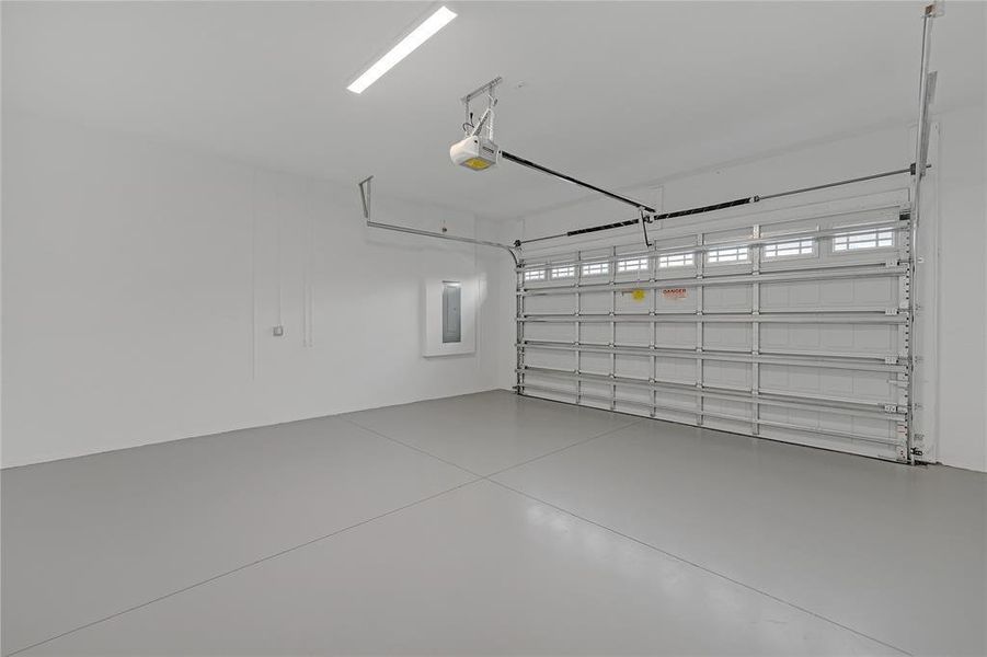 Spacious, unfurnished interior of a new home in , Loxahatchee (Image 18).