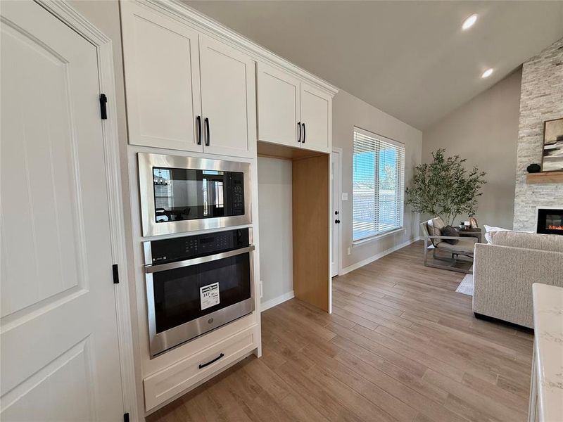Furnished interior view inside a new home in , Lorena (Image 9).