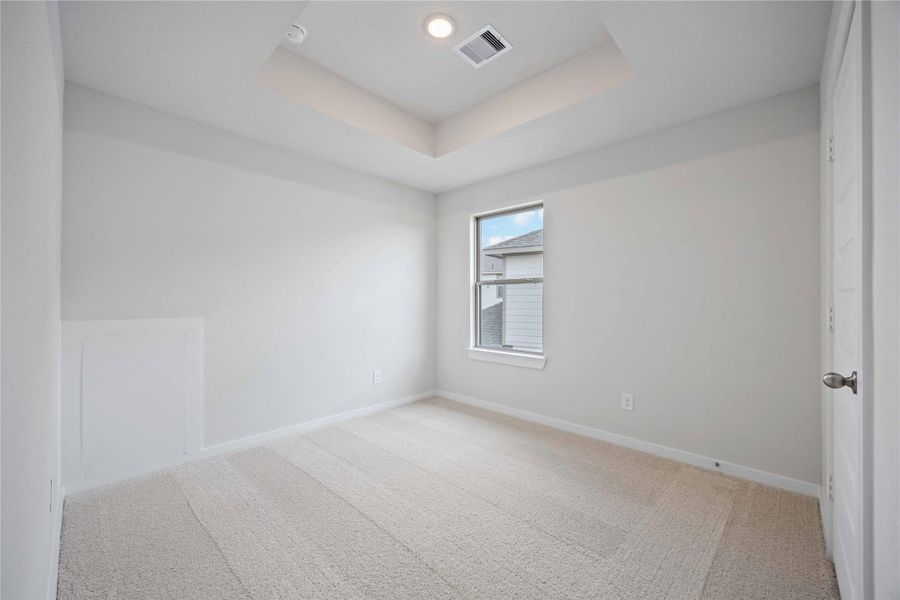Spacious, unfurnished interior of a new home in Bluestem, Brookshire (Image 27). Spacious, unfurnished interior of a new home in Bluestem, Brookshire (Image 27).