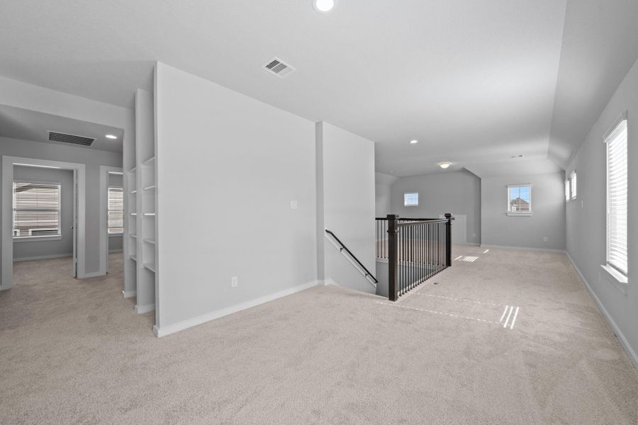Spacious, unfurnished interior of a new home in Beacon Hill, Waller (Image 13). Spacious, unfurnished interior of a new home in Beacon Hill, Waller (Image 13).