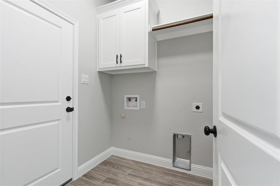 Spacious, unfurnished interior of a new home in , Tolar (Image 17). Spacious, unfurnished interior of a new home in , Tolar (Image 17).