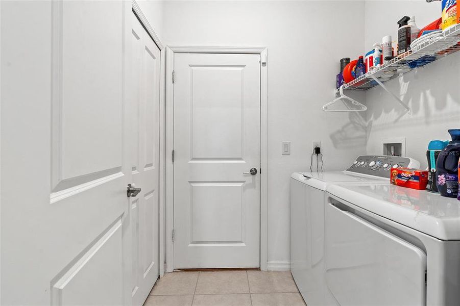 Furnished interior view inside a new home in , Zephyrhills (Image 14).