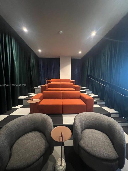 Community amenities in , Miami (Image 5).