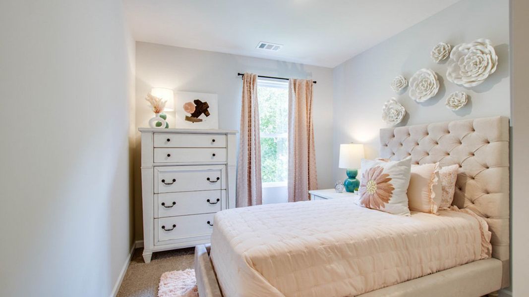 Furnished interior view inside a new home in River Landing Townhomes, Murfreesboro (Image 26). Furnished interior view inside a new home in River Landing Townhomes, Murfreesboro (Image 26).