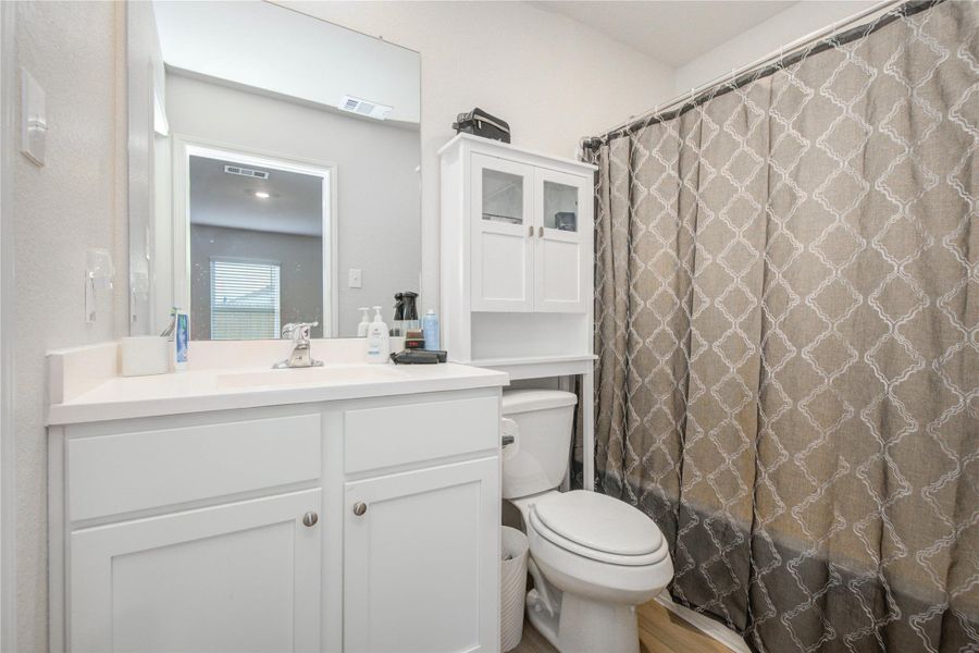 Image 16 of a home in Wayside Village.