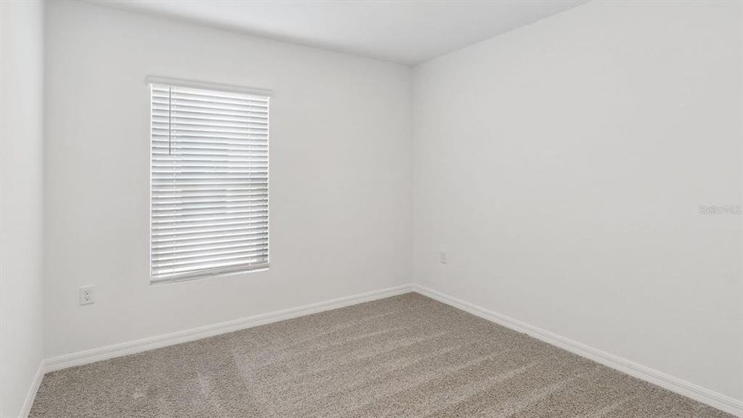 Spacious, unfurnished interior of a new home in , Haines City (Image 28).