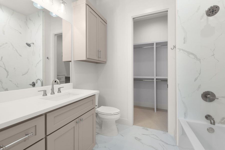 Each guest bedroom includes its own en-suite bath and walk-in closet Each guest bedroom includes its own en-suite bath and walk-in closet