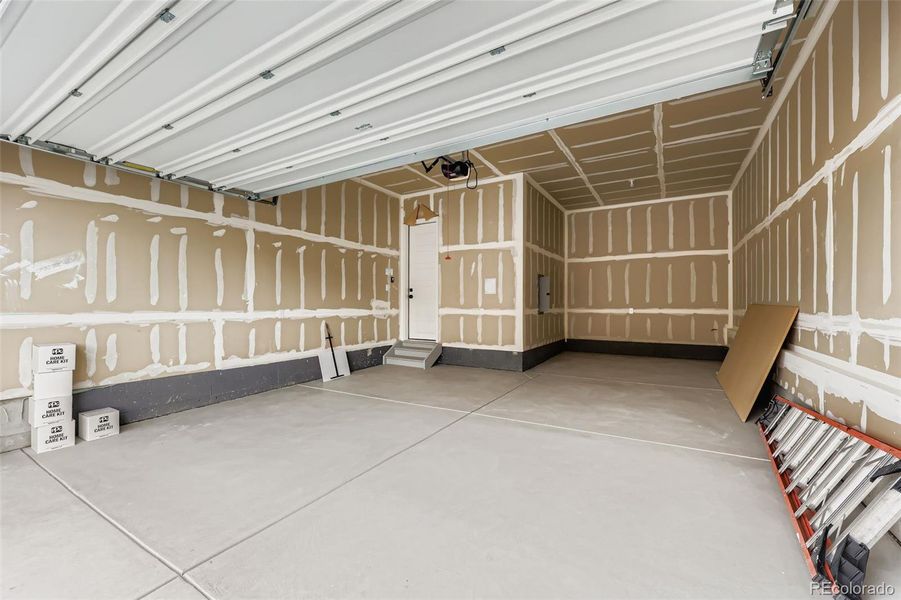 Image 28 of a home in Hillside at Castle Rock. Image 28 of a home in Hillside at Castle Rock.