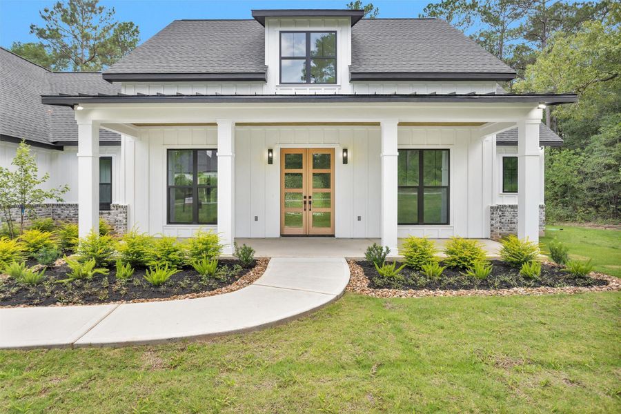 Exterior details and patio area of a home in , Plantersville (Image 25).