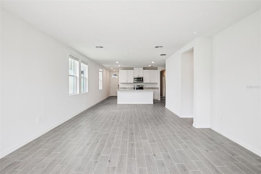 Spacious, unfurnished interior of a new home in Two Rivers - Premier Series, Zephyrhills (Image 13).