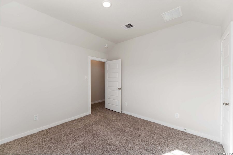 Spacious, unfurnished interior of a new home in Willow Point, San Antonio (Image 19). Spacious, unfurnished interior of a new home in Willow Point, San Antonio (Image 19).